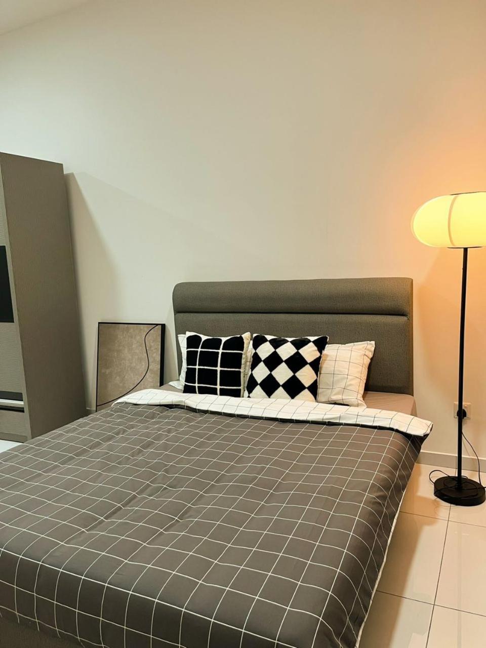 Cosy Sky Tree 5 Min Walk To Aeon Bukit Indah Jb Legoland Exclusive By Homespace Apartemen *