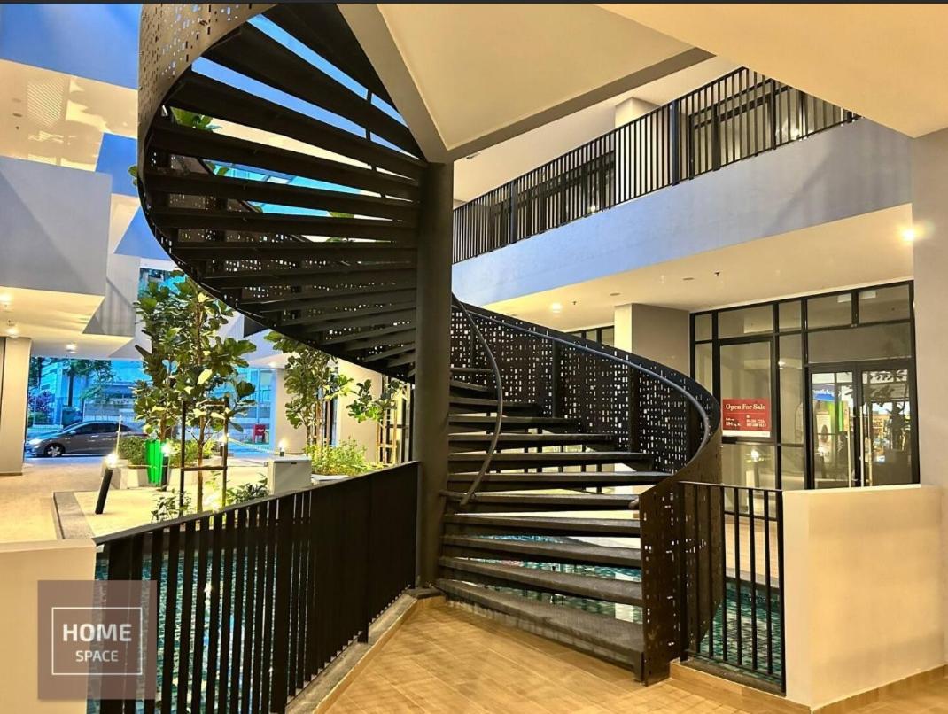 Cosy Sky Tree 5 Min Walk To Aeon Bukit Indah Jb Legoland Exclusive By Homespace Apartemen